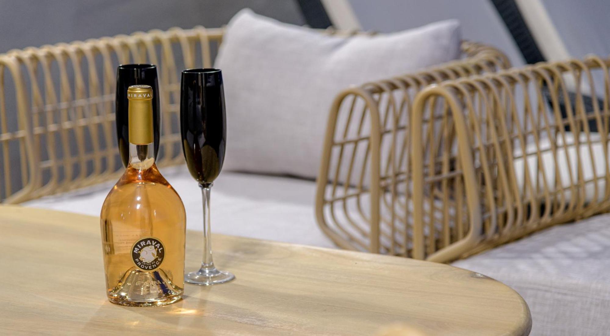 Pearl Luxury Living Apartment Лаганас Екстериор снимка