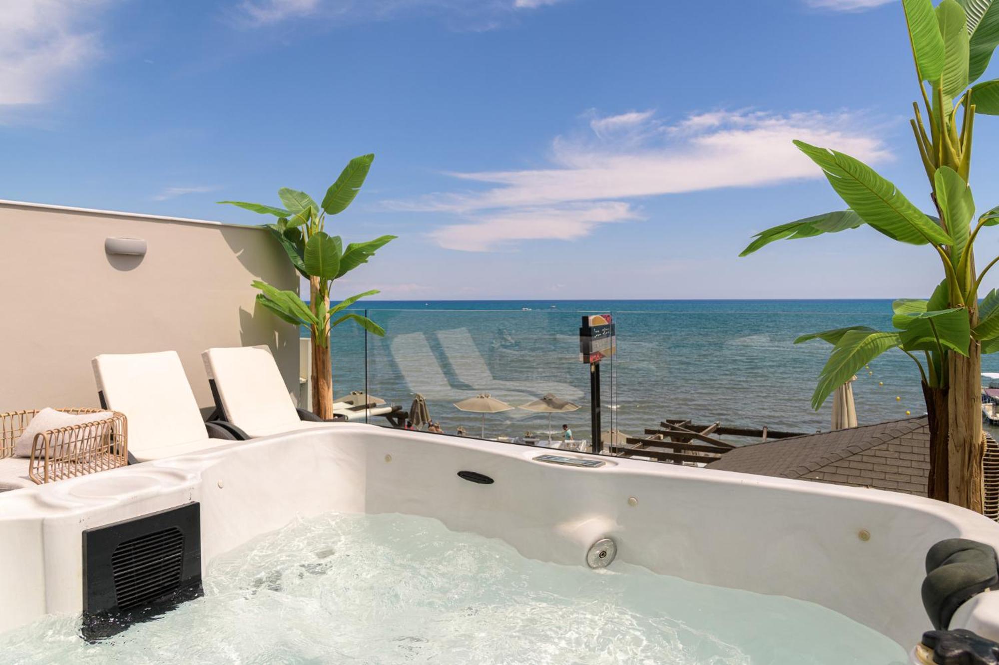 Pearl Luxury Living Apartment Лаганас Екстериор снимка